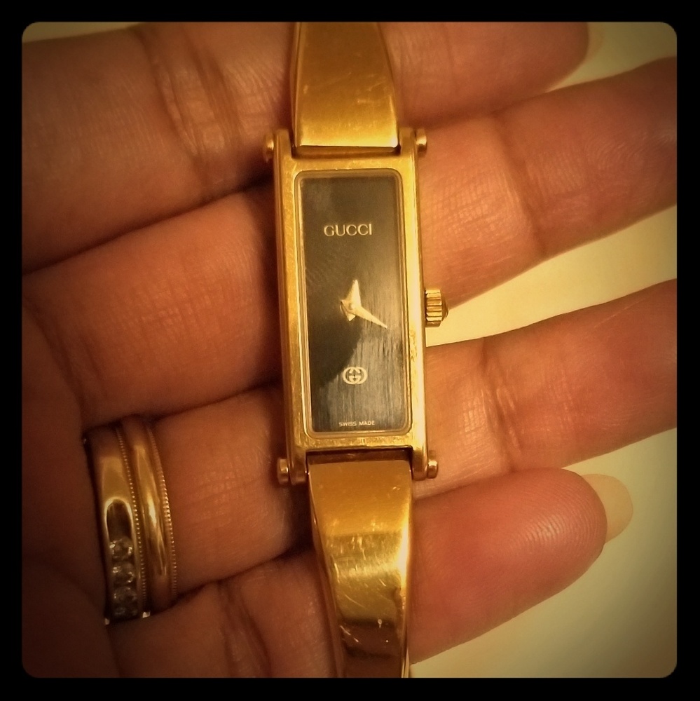 Gucci 1500L Women's 18k Goldplated Watch